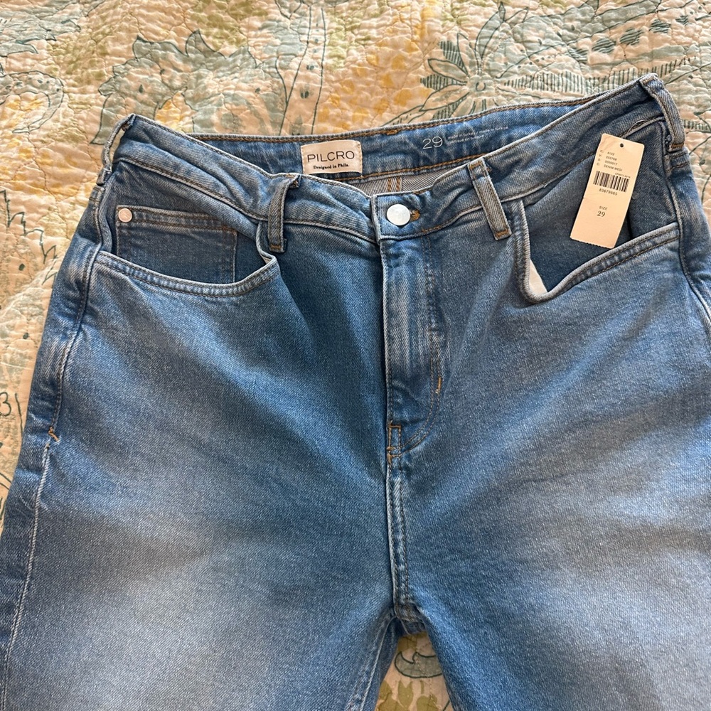 Pilcro Straight Leg Women's Jeans, NWT, size 29 - Picture 6 of 9
